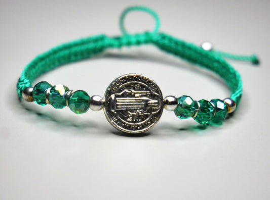 Handmade Green Beaded Thread Bracelet – Simple Style with Powerful Protection